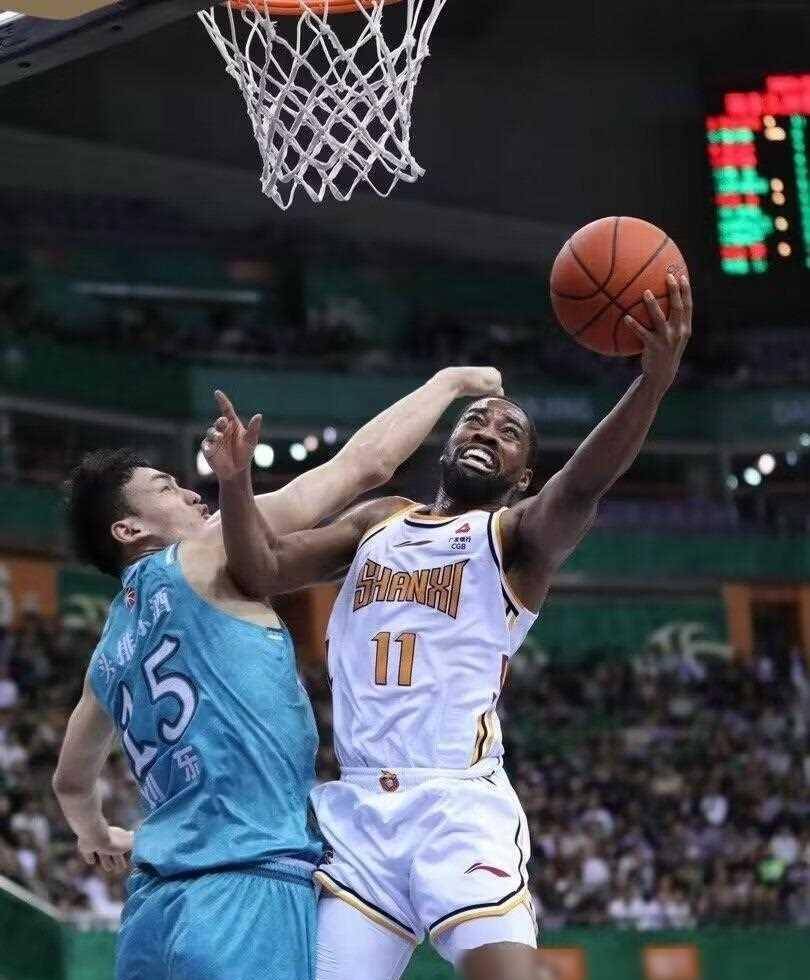 包含篮球比赛的精彩瞬间，让你目不转睛的词条