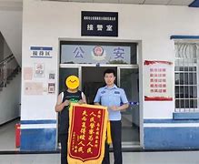 关于蒙特内哥罗全力拼搏，求生欲强的信息