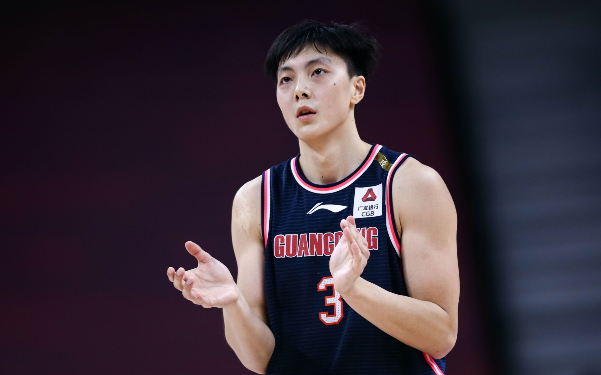 胡明轩三分绝杀中国男篮险胜尤文图特的简单介绍