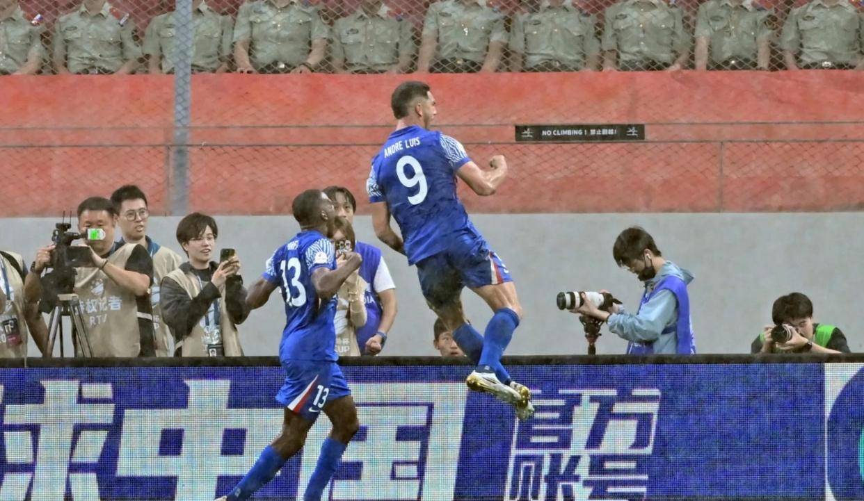 678体育网站-浙江2-3河南，申花3-2海港！西海岸2-0！足协杯8强出炉-中超占7席
