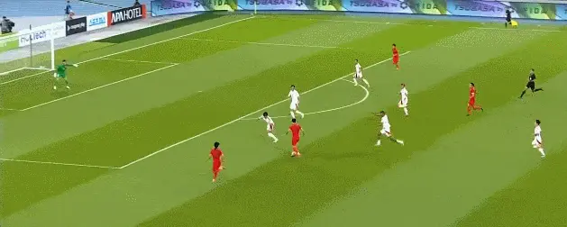 包含东亚杯-张玉宁失单刀国足0-2不敌日本遭两连败的词条