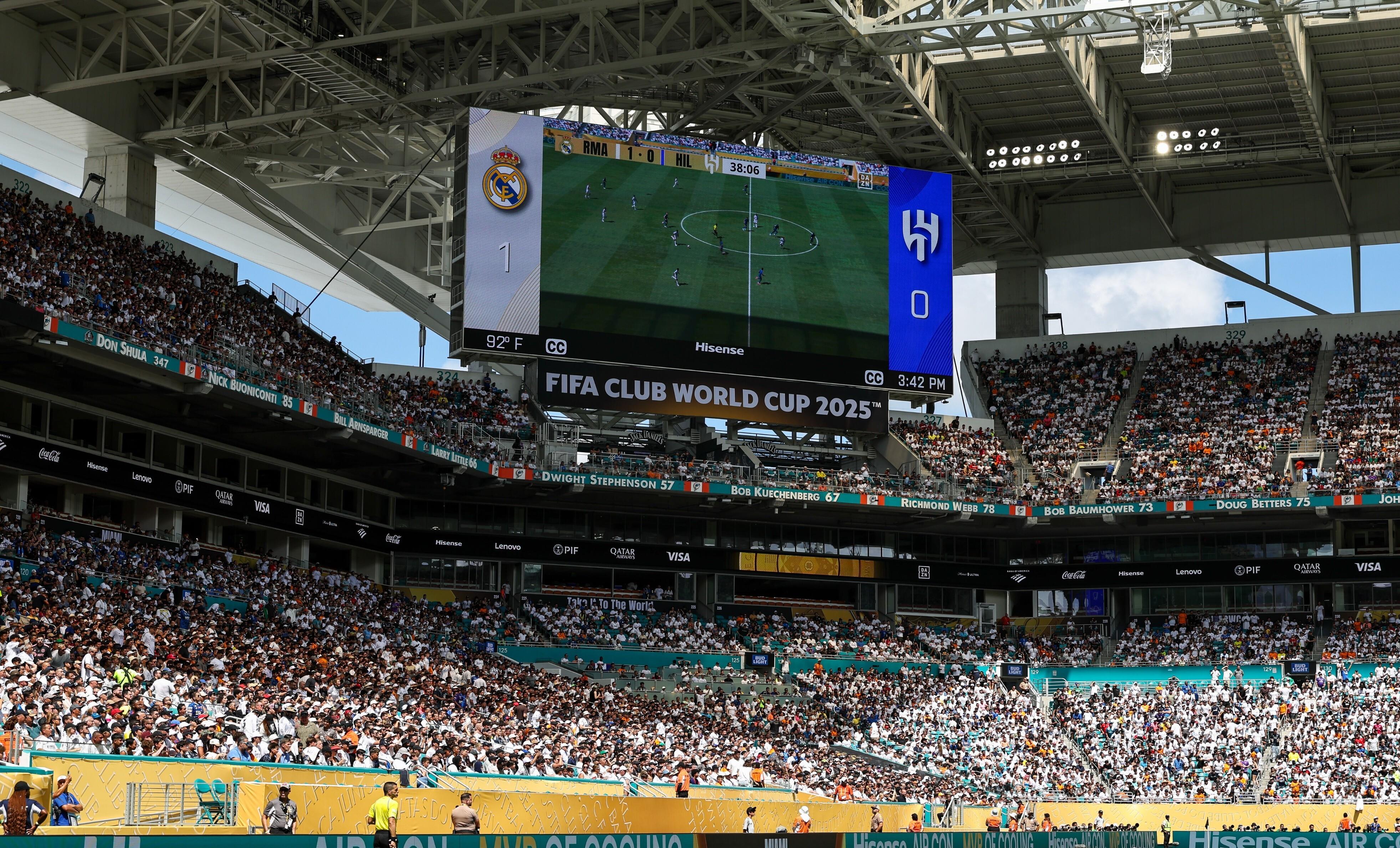 FIFA评世俱杯十大冷门：巴黎三度上榜半职业球队拿分当选第1